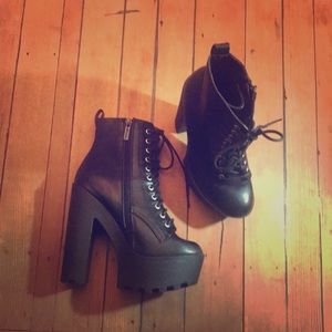 Breckelles Platform Combat Boots